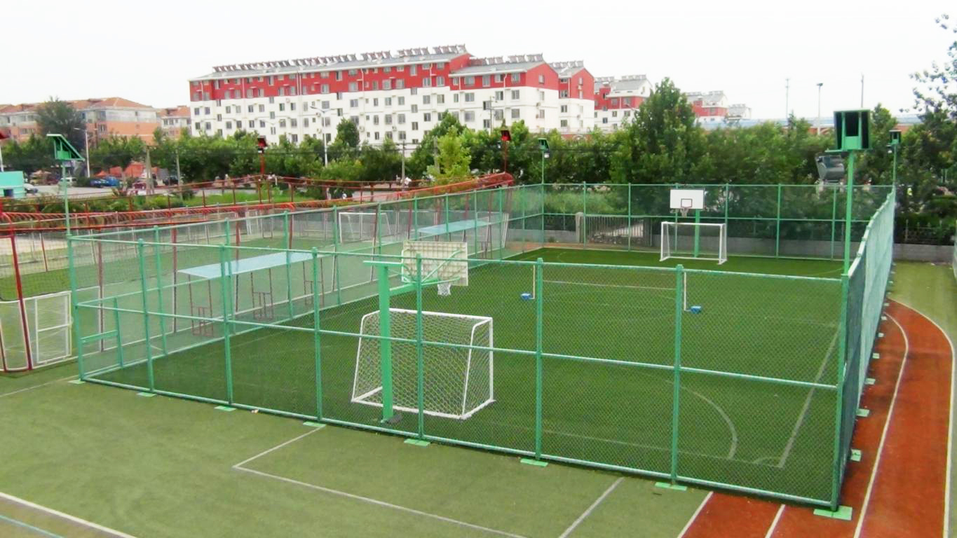  笼式多功能运动设施